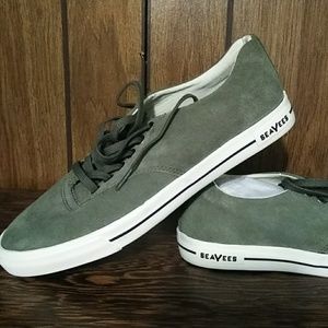New Seavees Hermosa Plimsoll Varsity Size 8.5
